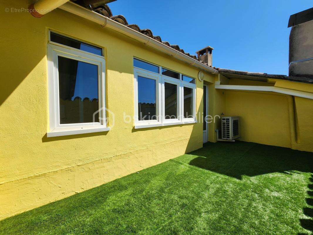Appartement à CADENET