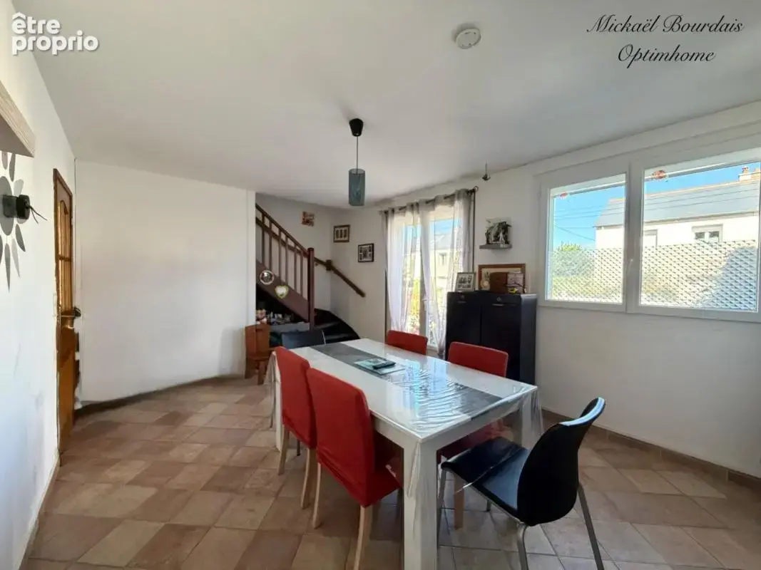 Le lude – maison 3 chambres avec garage et cour fermée - photo 13