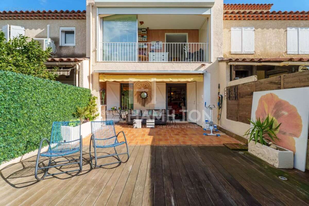 Appartement à VALBONNE