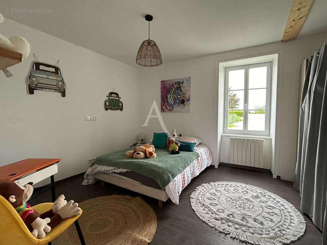 Maison à CHAILLE-LES-MARAIS