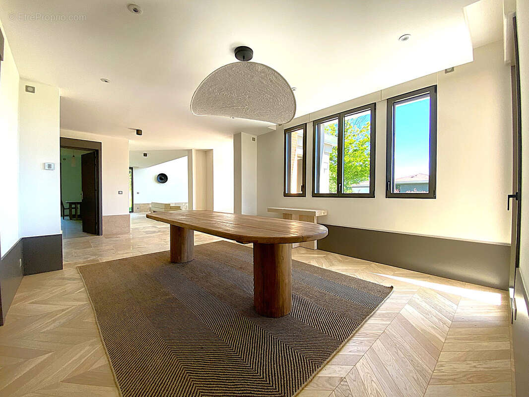 Maison à MAGNY-LE-HONGRE