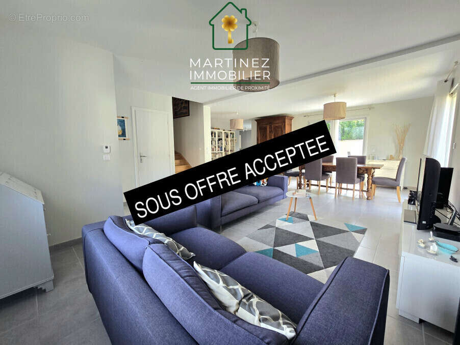 Maison à SAINT-LAURENT-DE-MURE