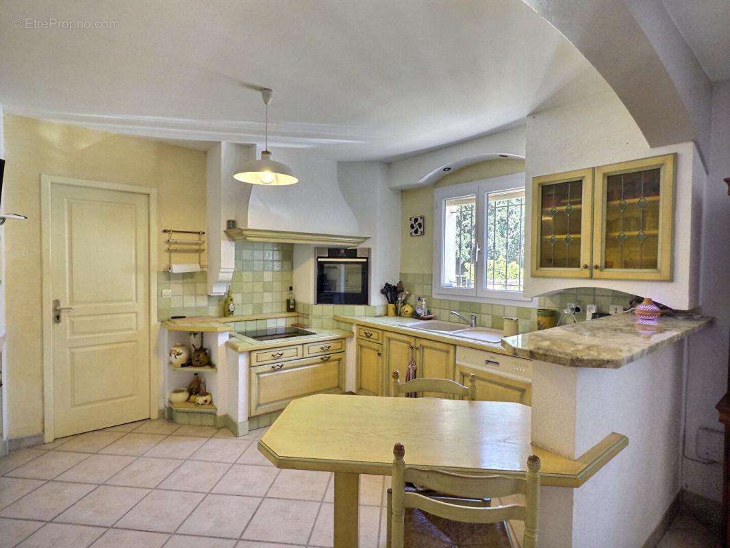Maison à NANS-LES-PINS
