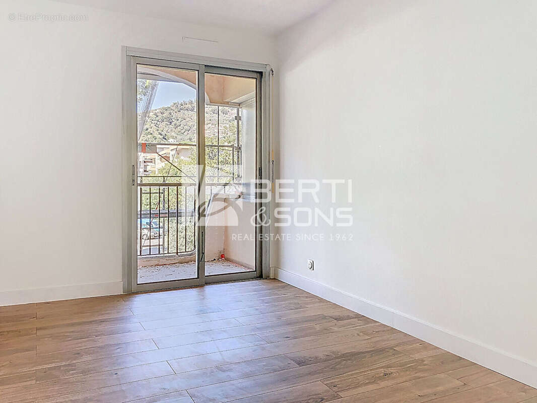 Appartement à MANDELIEU-LA-NAPOULE