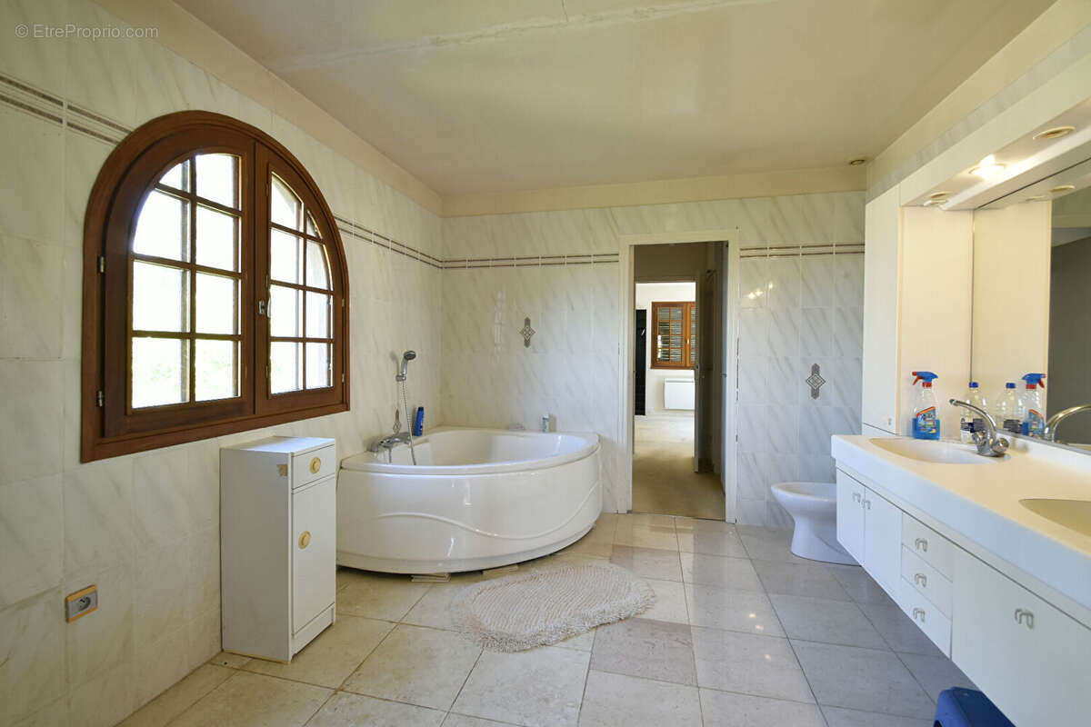 Maison à VILLIERS-SAINT-FREDERIC