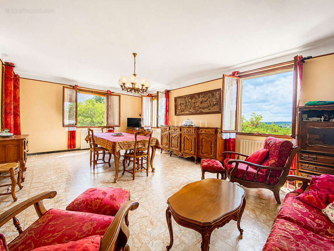 Maison à CABRIERES-D'AVIGNON