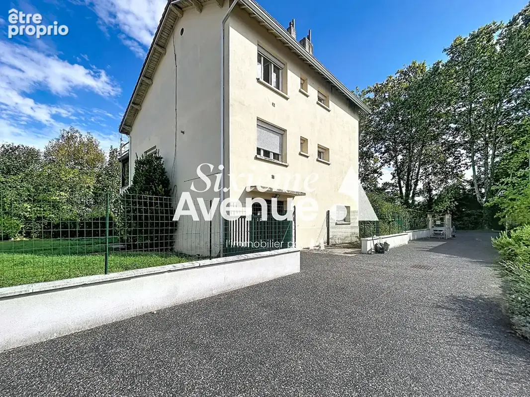 Maison Vaulx En Velin 4 pièce(s)  Possibilité 290 m² hab - photo 2