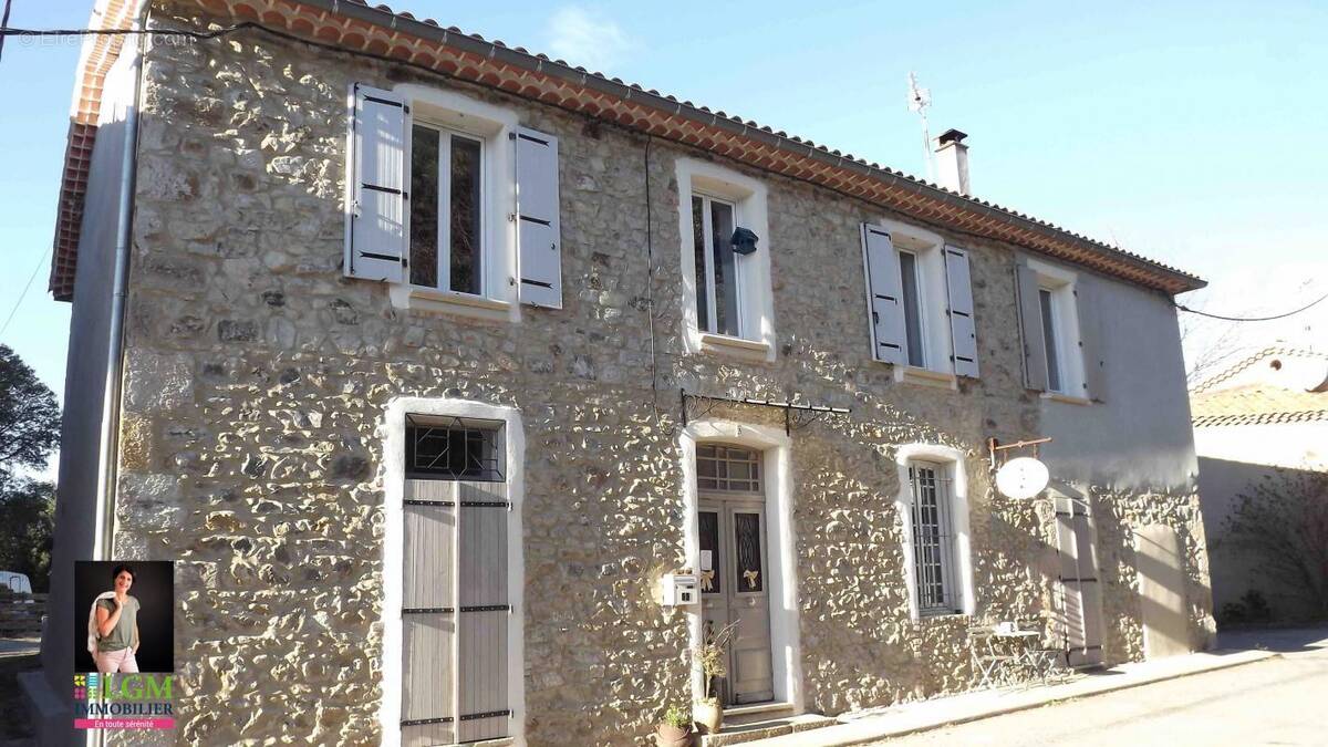 Maison à SAINT-JULIEN-LES-ROSIERS