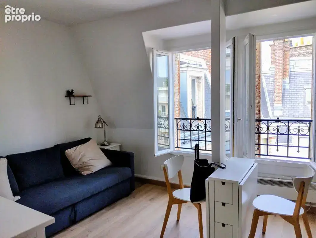 Appartement à PARIS-7E