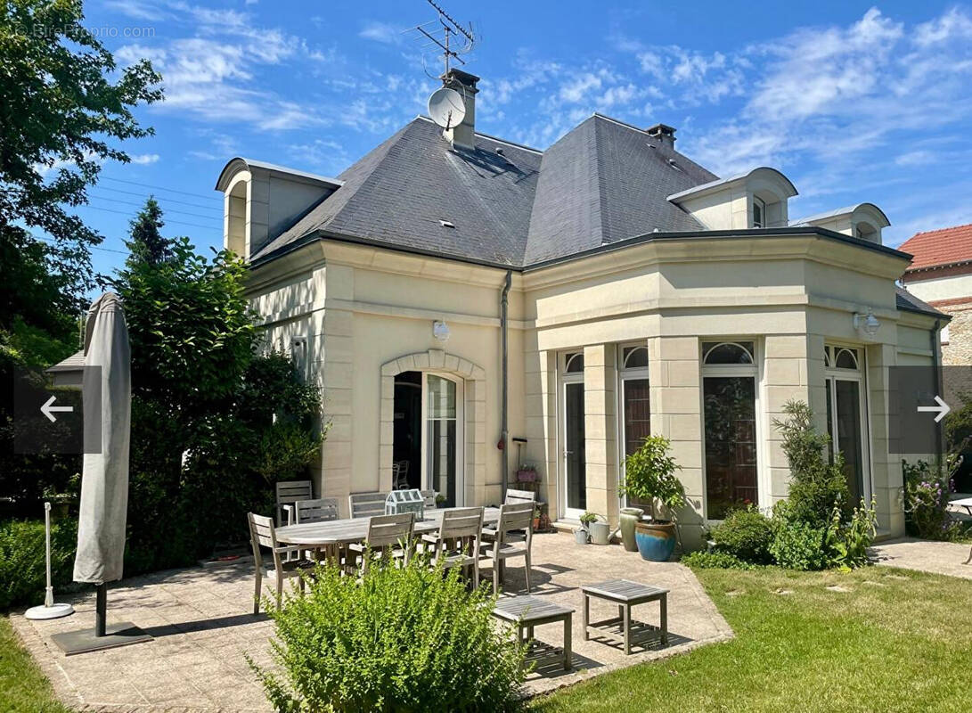 Maison à MONTMORENCY