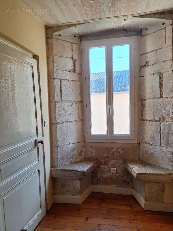 Maison à CHASSENEUIL-SUR-BONNIEURE