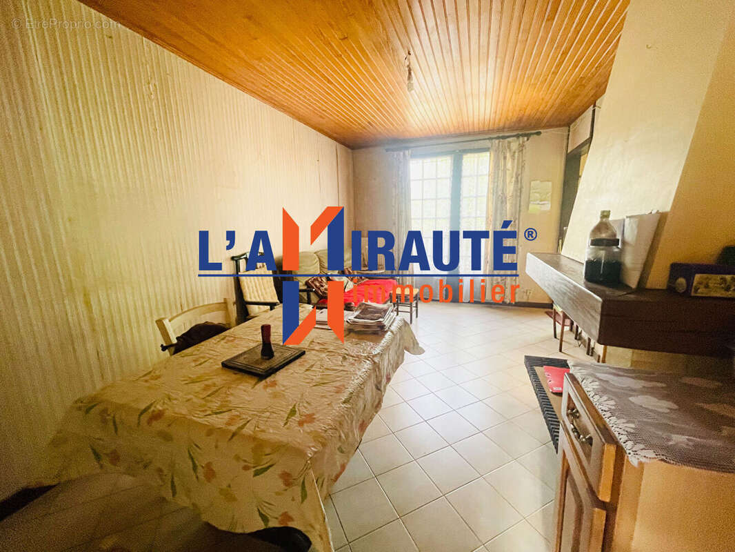 Maison à SARTROUVILLE