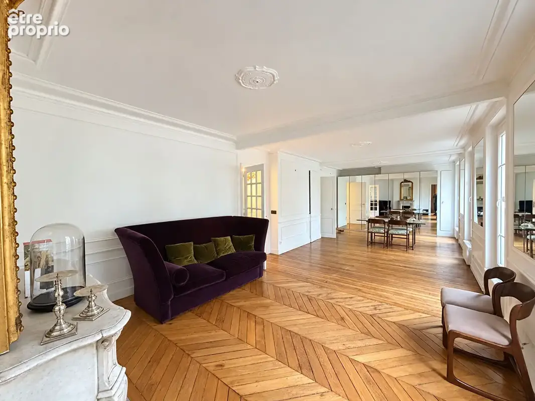Appartement à PARIS-10E