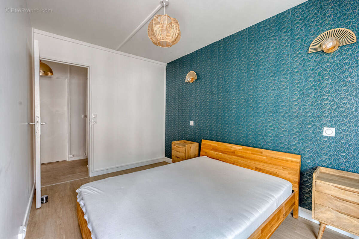 Grand 3 pièces de 72 m²  avec 42 m² de séjour , loggia, cave et Parking inclus ! - photo 8