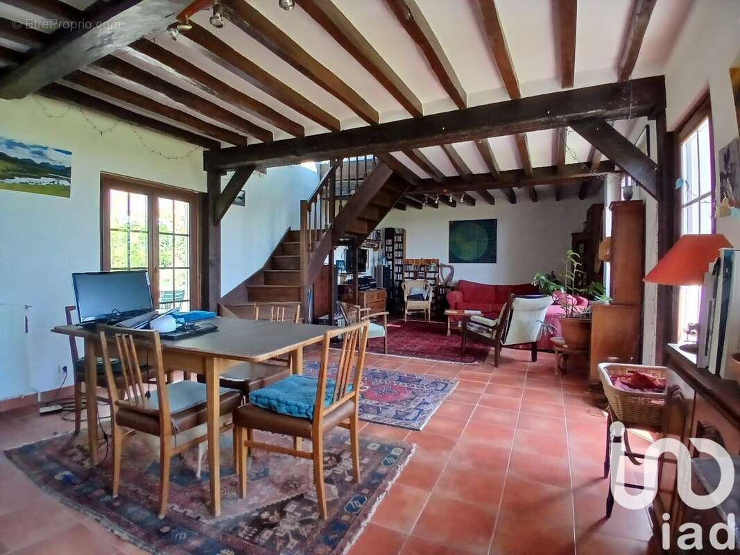 Maison 130 m² à Jouy-Sous-Thelle  - photo 4