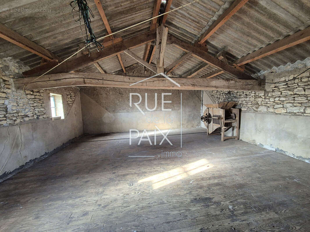 Maison à VERRUE