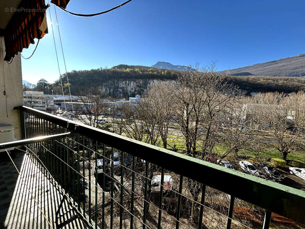 Appartement à FONTAINE