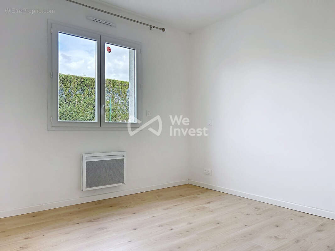 Maison à SERRES-CASTET