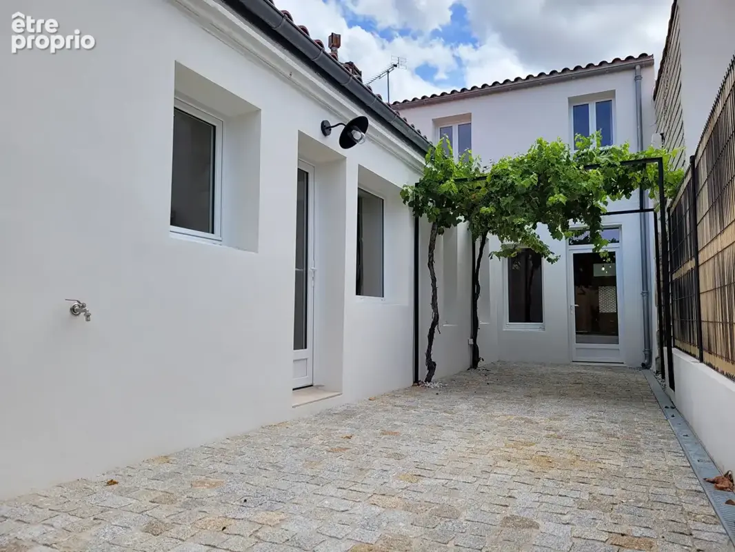Rochefort secteur calme maison de 112 m² de type 4 - 2 salles d'eau - jardin intime - photo 2