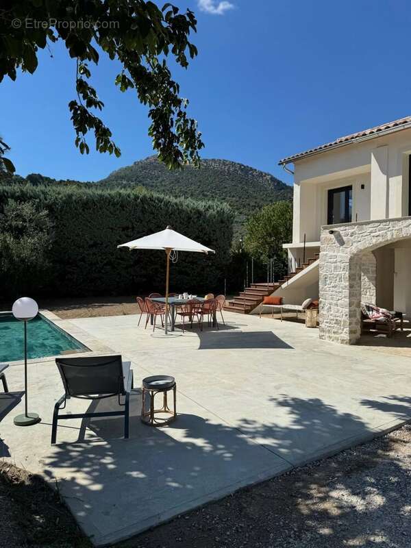 Maison à BUIS-LES-BARONNIES