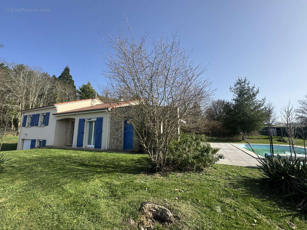 Maison à VEYRAC