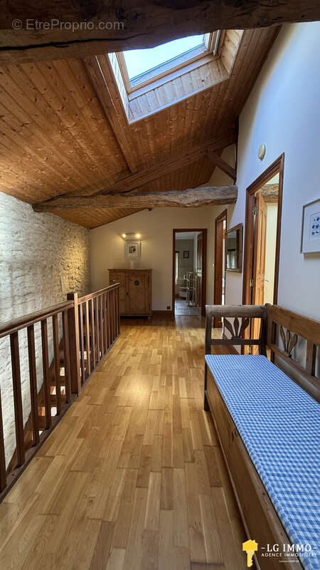 Maison à MORTAGNE-SUR-GIRONDE