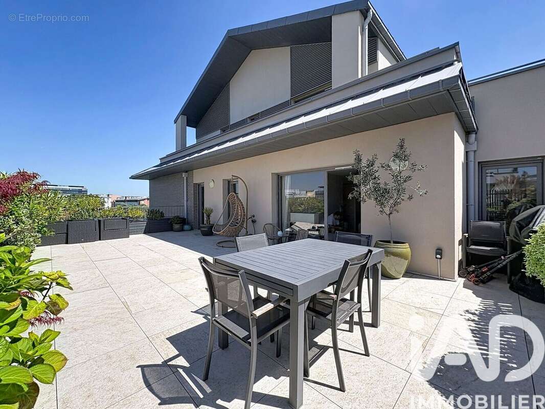 Appartement 86 m² à Rueil-Malmaison  - photo 3