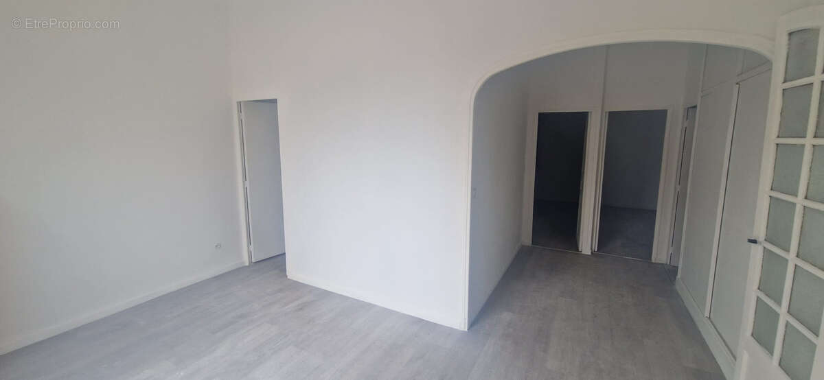 Appartement T4 divisible de 72 m2 + balcon - photo 6