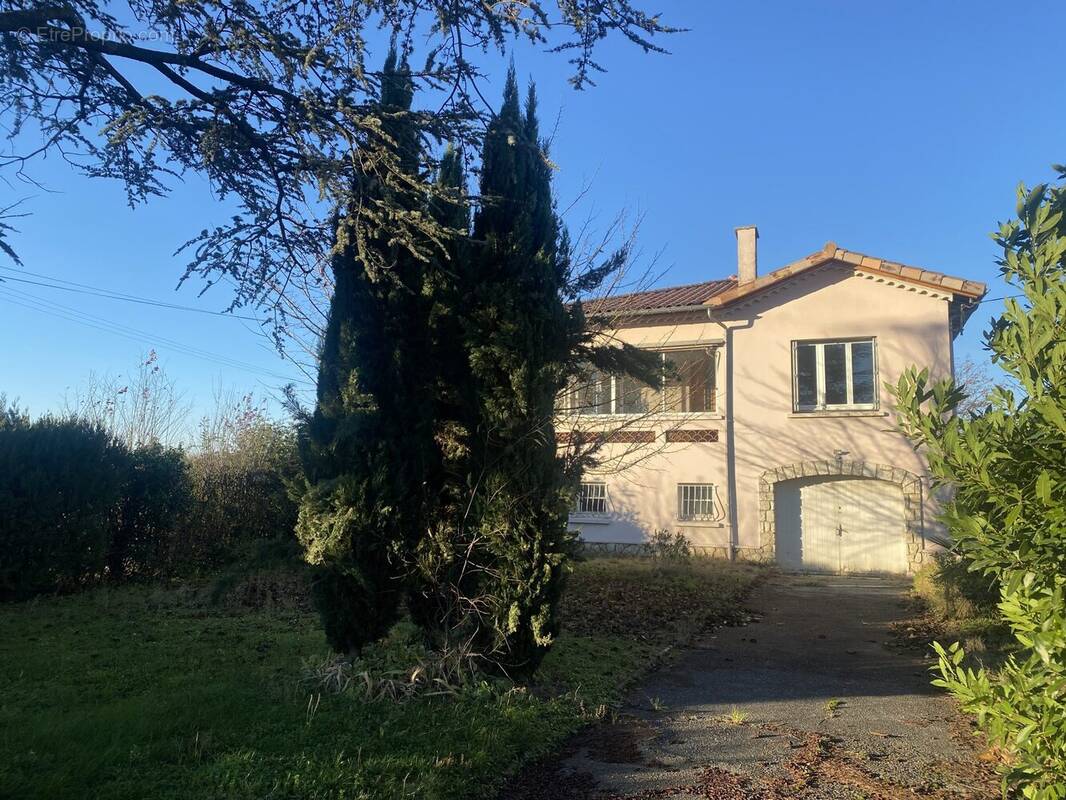 Maison à ROMANS-SUR-ISERE