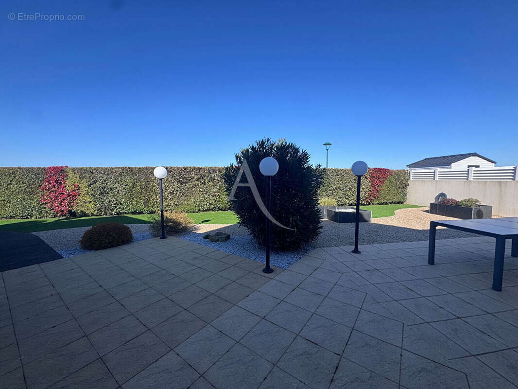 Maison à LONGEVILLE-SUR-MER