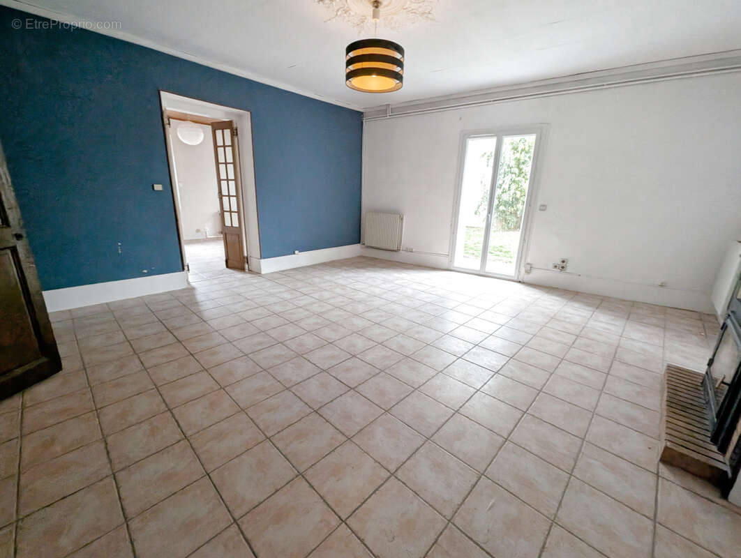 Maison à VARCES-ALLIERES-ET-RISSET