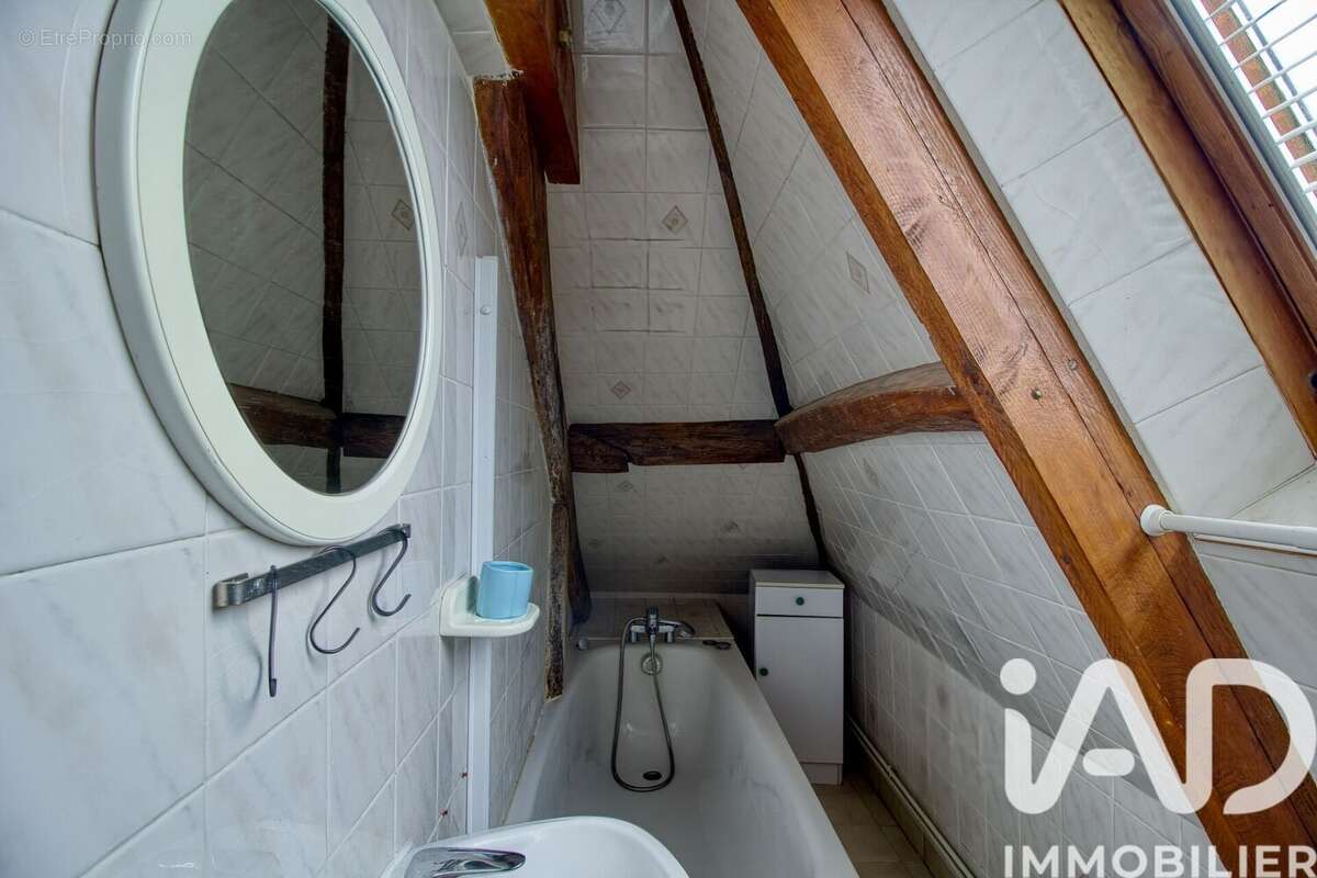 Photo 9 - Appartement à COMPIEGNE