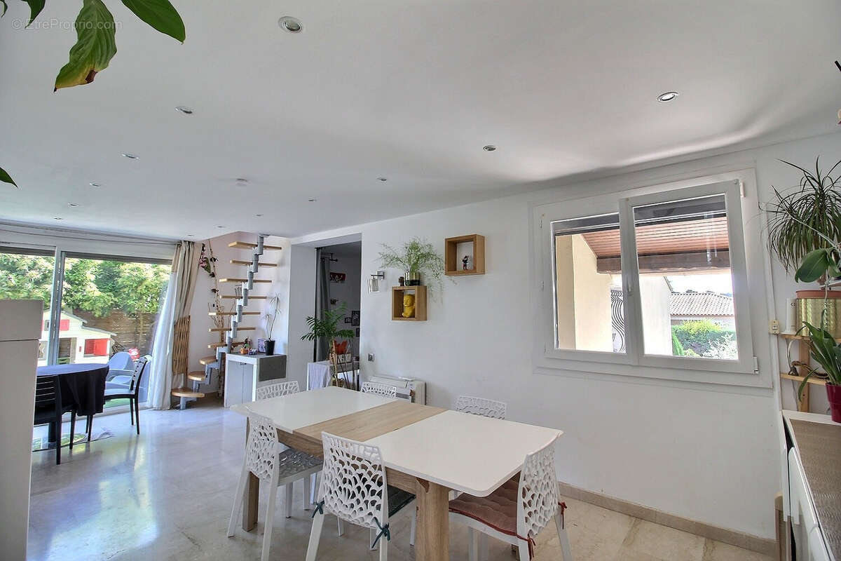 Maison à SAINT-GELY-DU-FESC