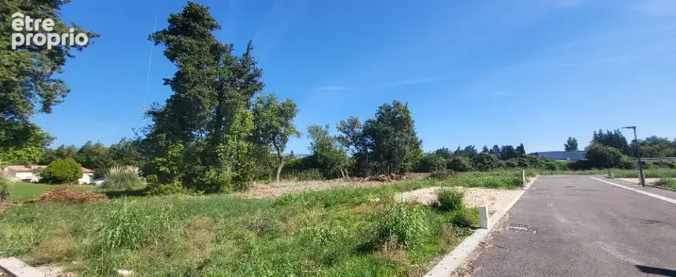 Terrain 388 m² à vendre à Senas (13560) - photo 2