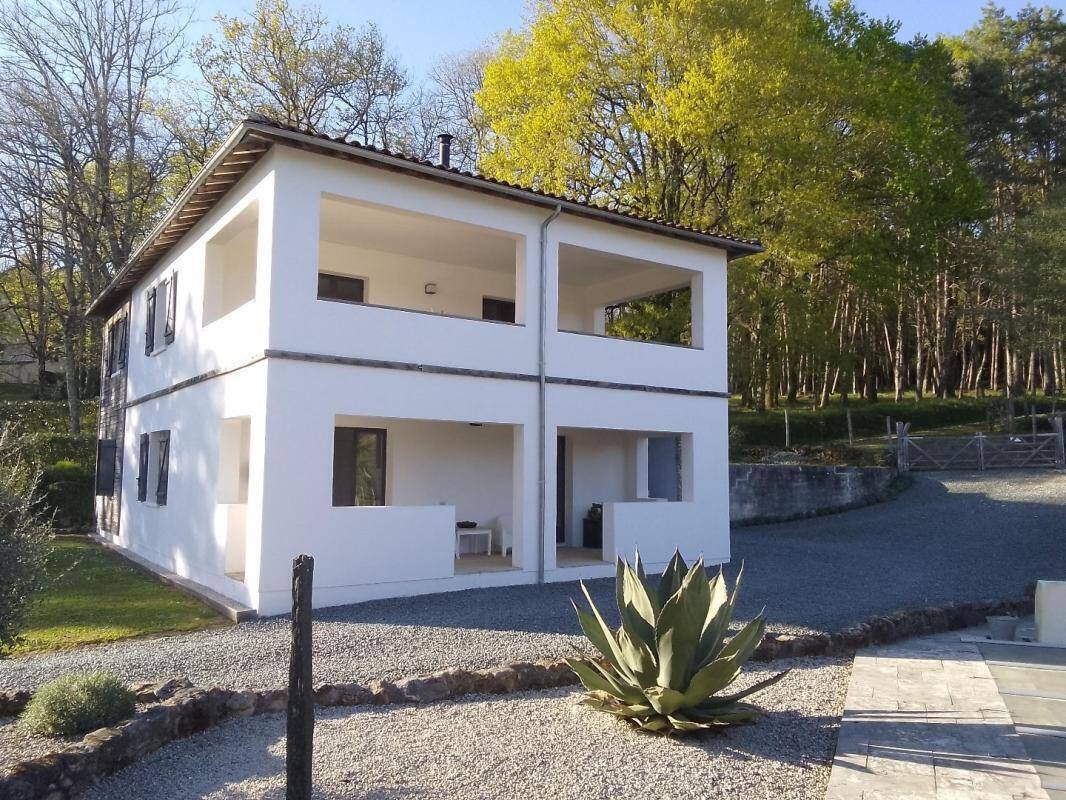 Maison à SAINT-PARDOUX-LA-RIVIERE