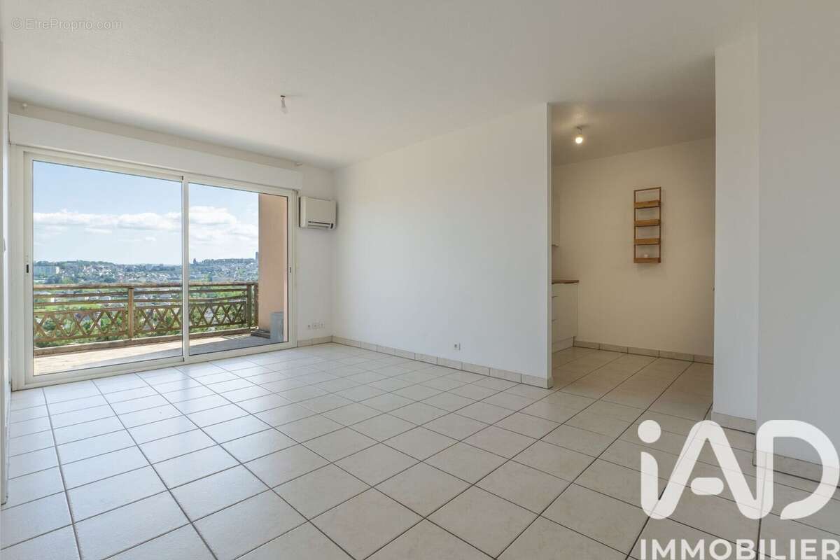 Photo 4 - Appartement à ONET-LE-CHATEAU