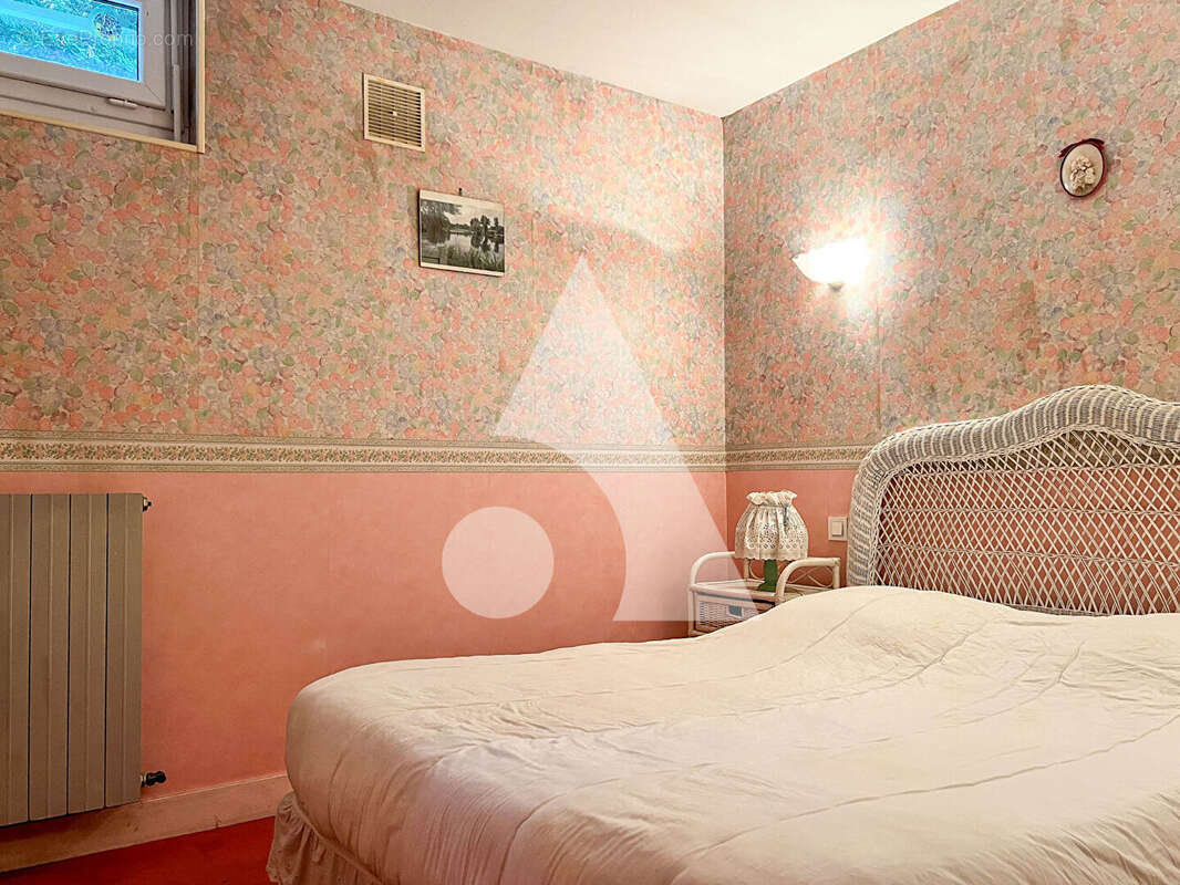 Maison à FONTCOUVERTE