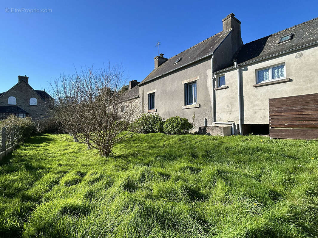 Maison à PLOUEZOC'H