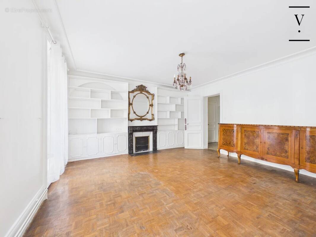 Appartement à PARIS-12E