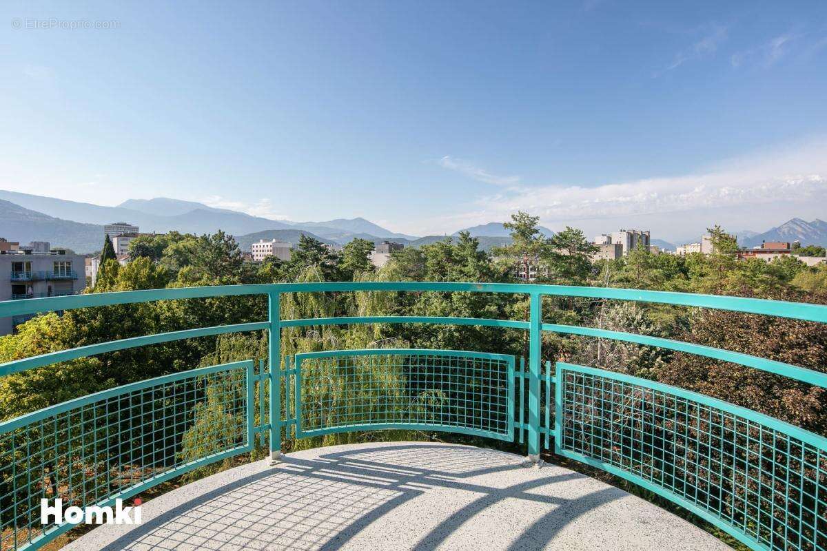 Appartement T4 avec grand balcon, garage, cave et vue plein sud sur les montagnes – Secteur Allié / Alpin - photo 11
