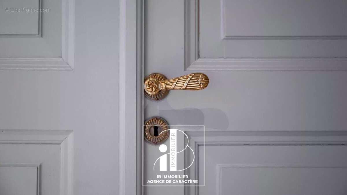 Maison à FONTAINEBLEAU