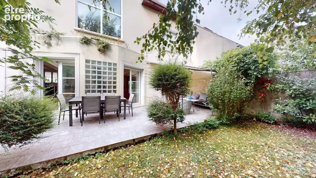 Maison 7 pièces 200 m² à vendre à Les Lilas (93260) - photo 2
