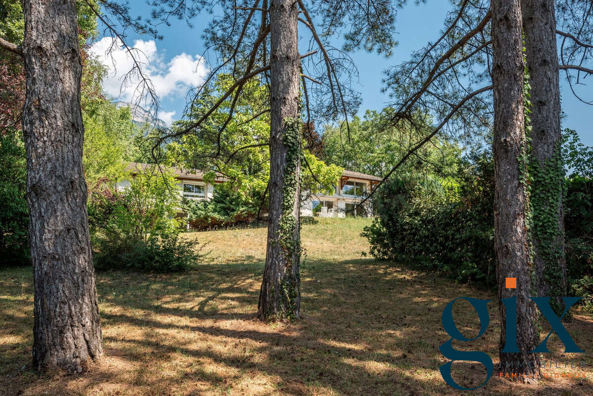 Maison à SAINT-ISMIER