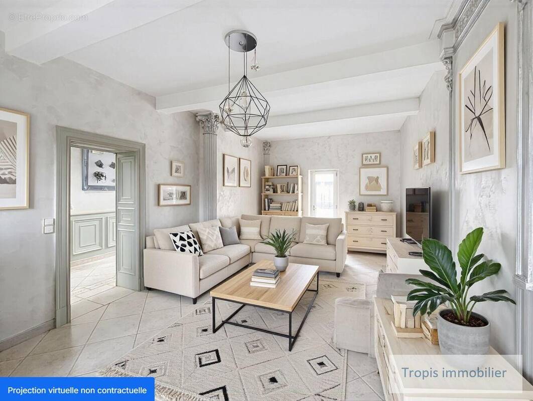   - Maison à SAINT-LEON