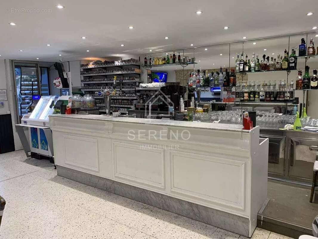 Commerce à CHAUMES-EN-BRIE