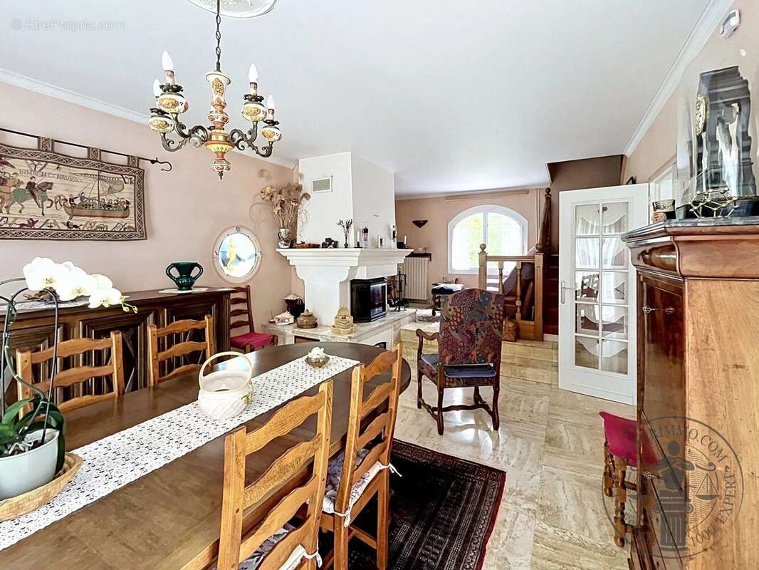 Maison à DOURDAN
