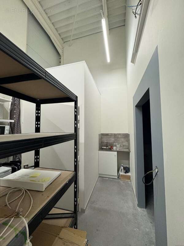 Commerce à AIX-LES-BAINS