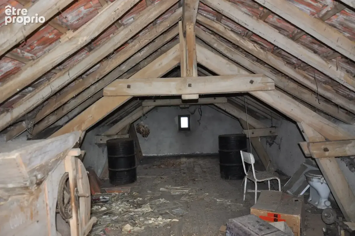 Petite maison des années 30, de 39,40 m2 au sol, avec combles aménageables, sur un terrain de 952 m2 plats. - photo 10