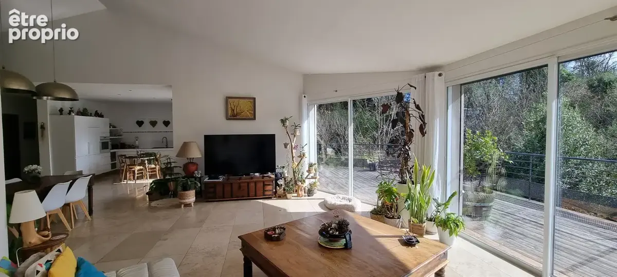 Maison 7 pièces 241 m² à vendre à Monoblet (30170) - photo 7