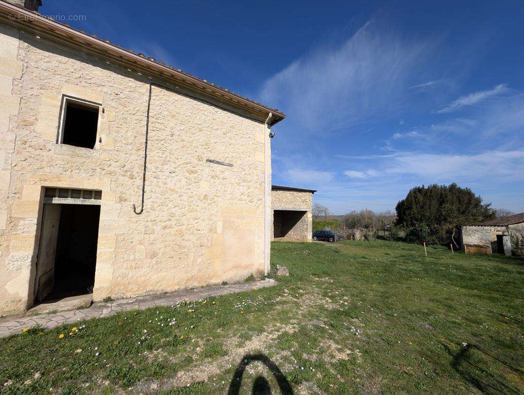 Appartement à LA SAUVE